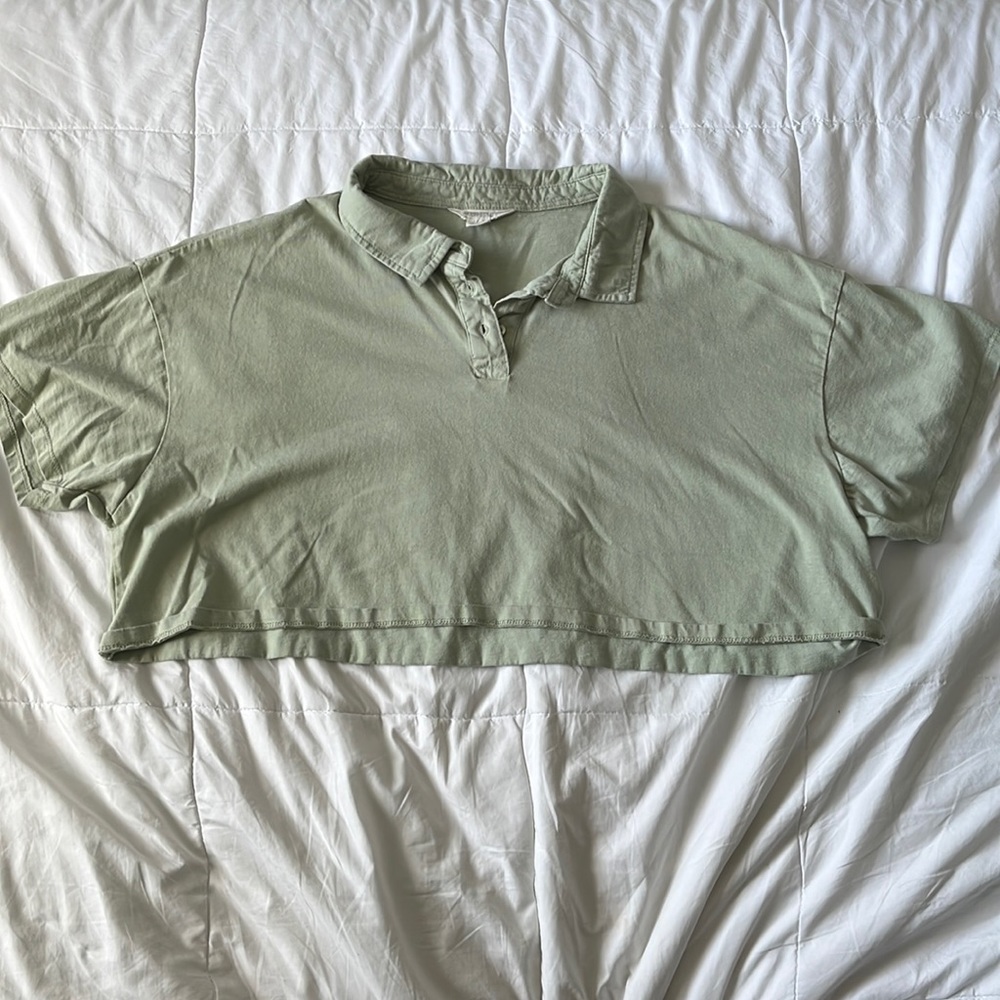 Vintage Aeropostale Light Green Cropped Collared T-Shirt